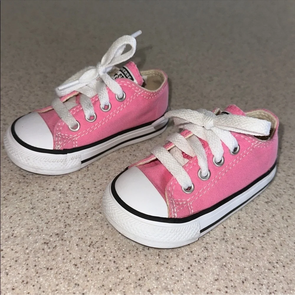 CONVERSE All Star Pink Canvas Sneakers Toddler Size 4